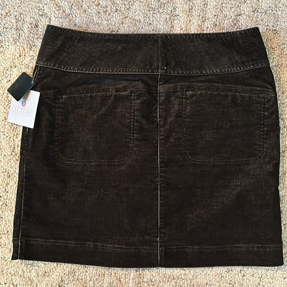 Athleta corduroy skirt, black, size 8 - Picture 4 of 8